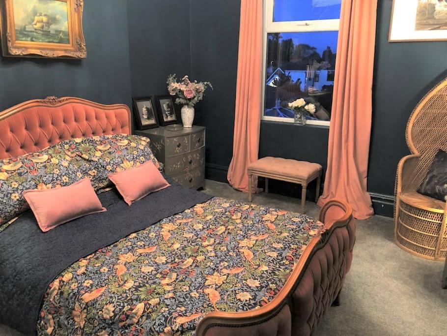 Winter Escape With Heated Pool Holiday home Liverpool