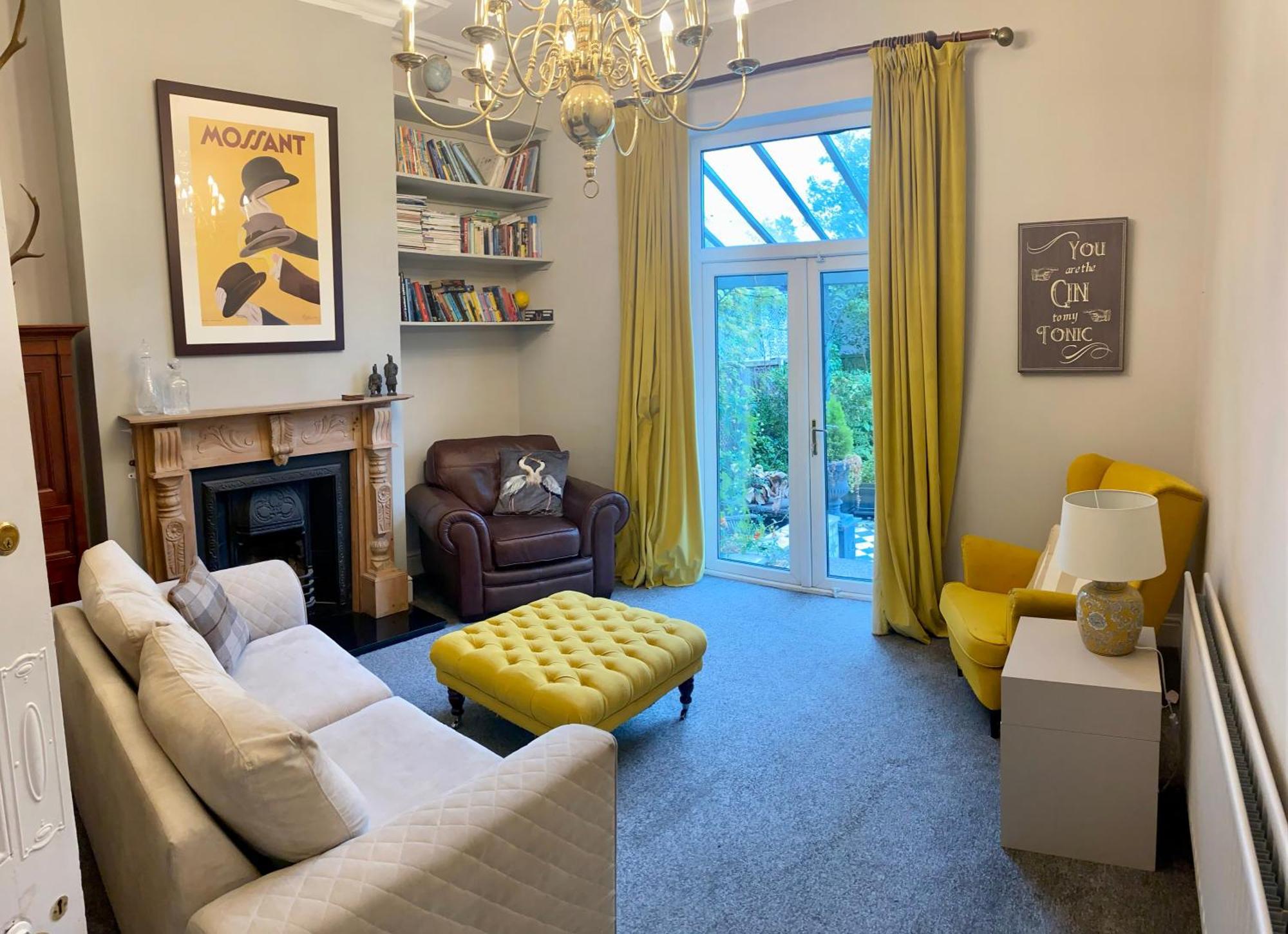 Winter Escape With Heated Pool * Liverpool